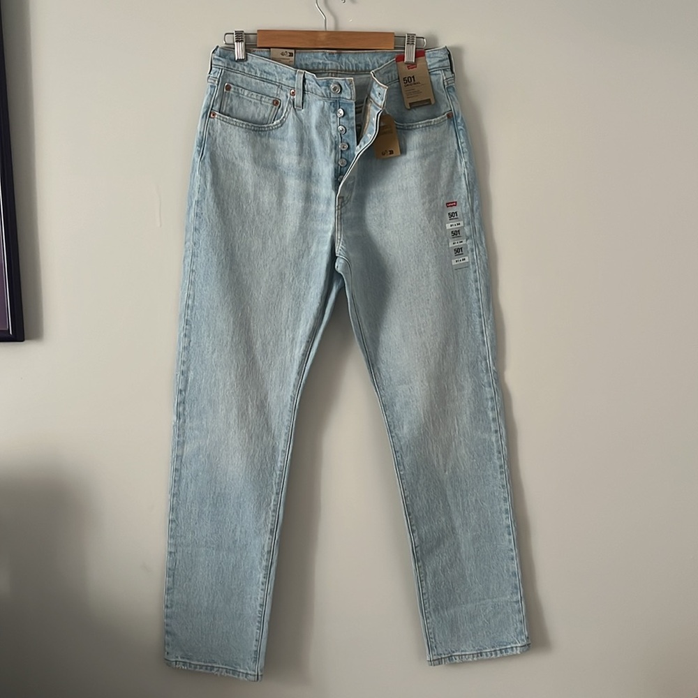 Levi's "501 Original" High-Rise Straight-Leg Light-Wash Jeans [NWT] - Picture 3 of 7